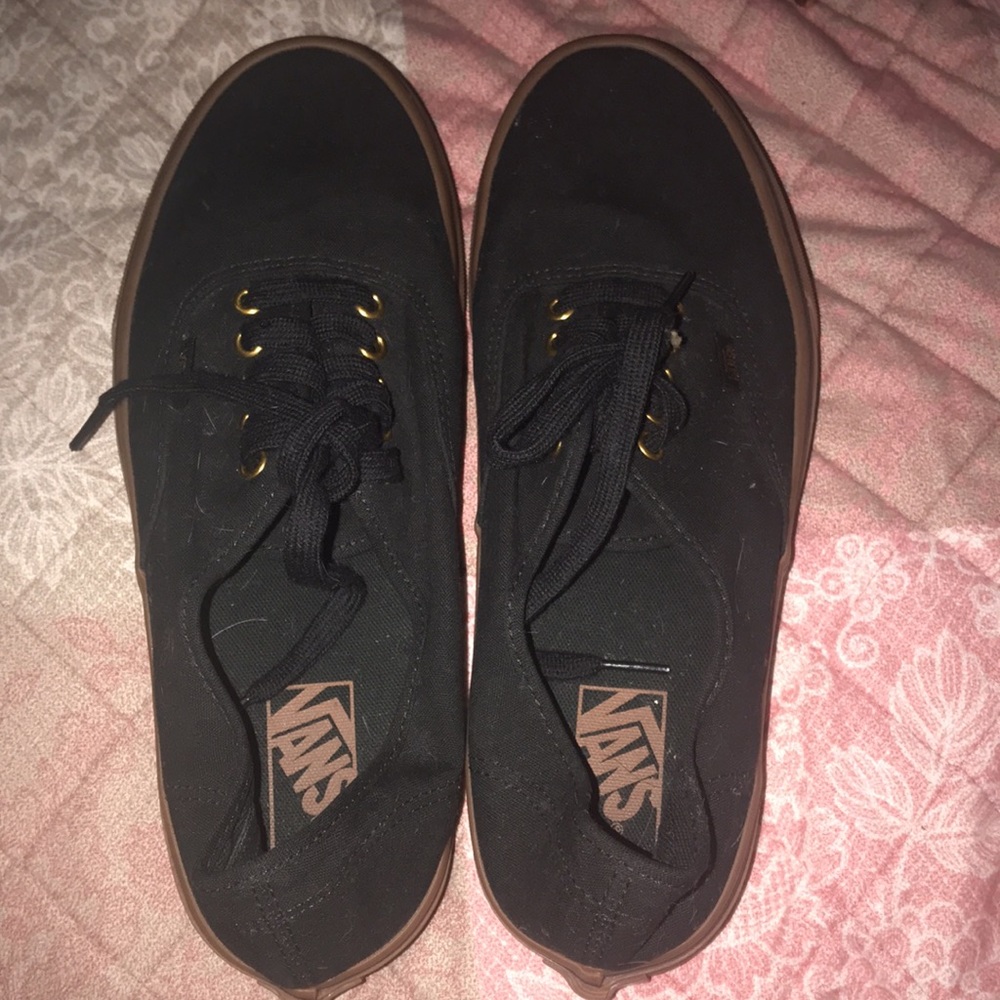 Vans - Picture 3 of 5